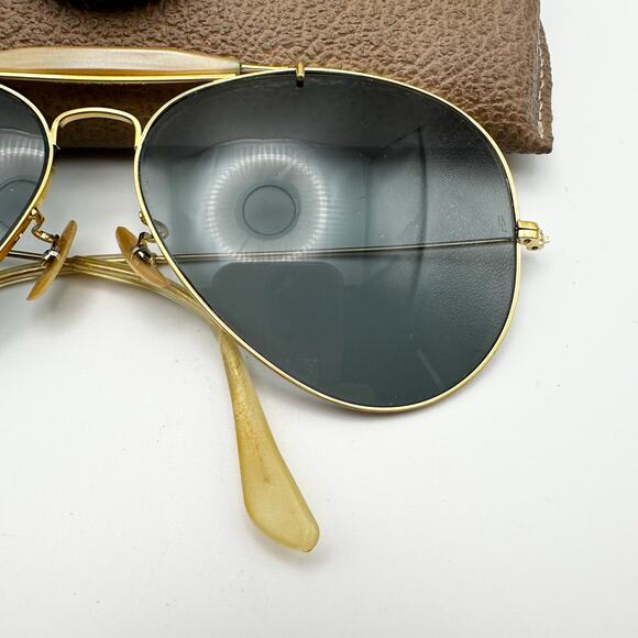 Vintage Ray Ban Bausch & Lomb 62mm Gold Frame Grey Lens Sunglasses Plus Case - Picture 4 of 13